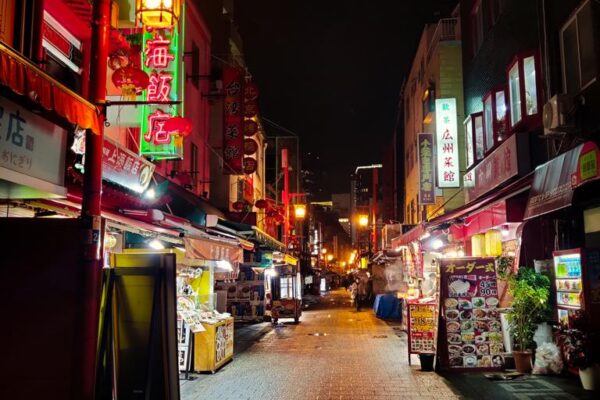 Foto einer Strasse in Chinatown Nanchinmaki in Kobe